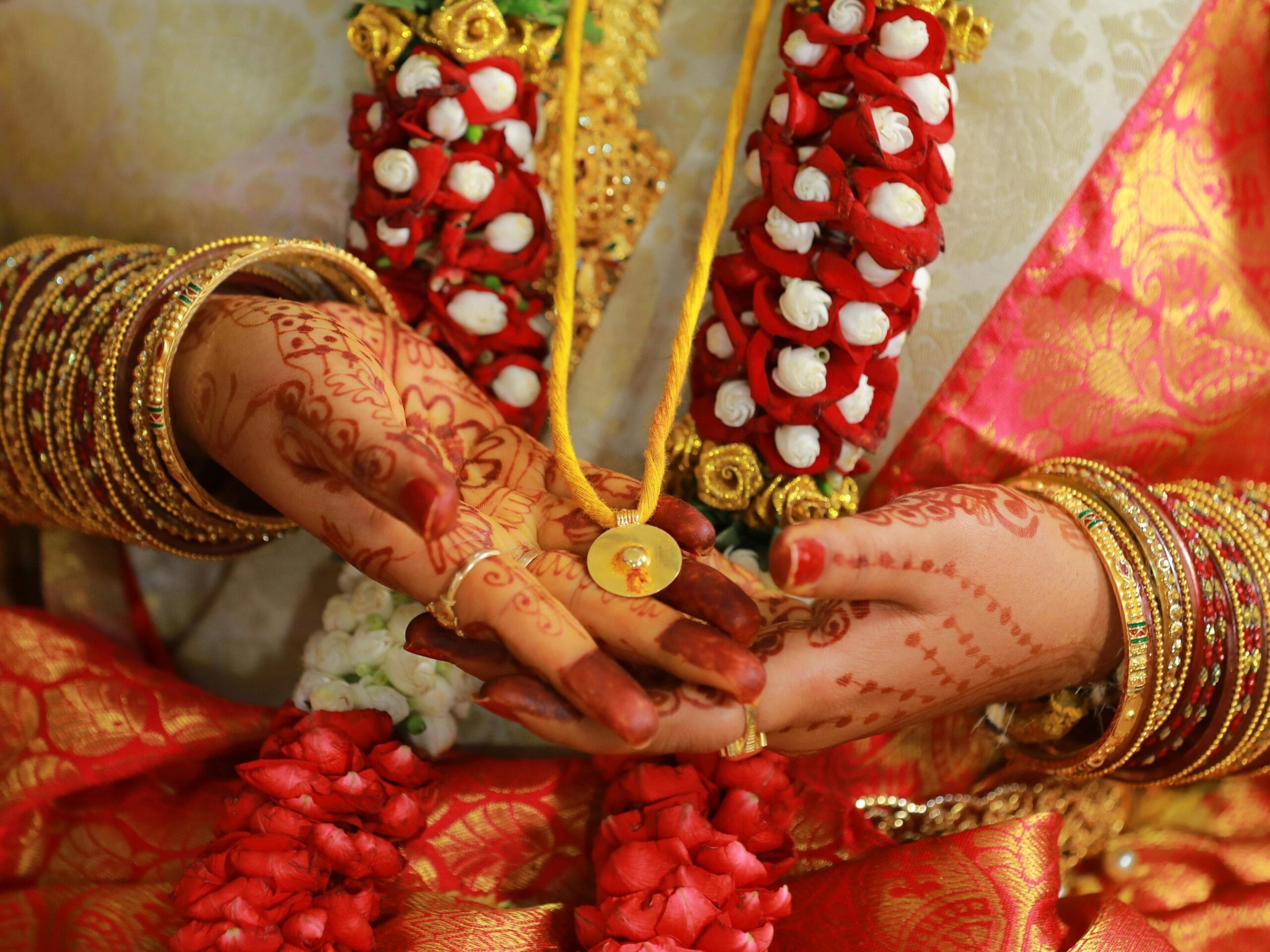 Gold Mangalsutra for wedding