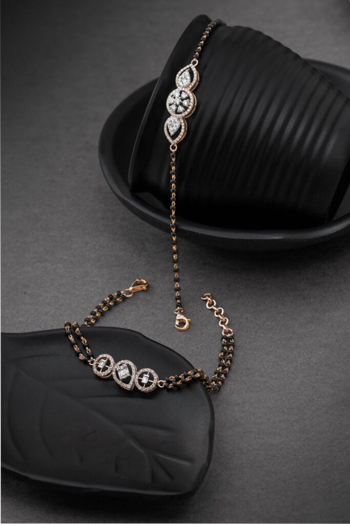 buy Gold Necklace Designs for women