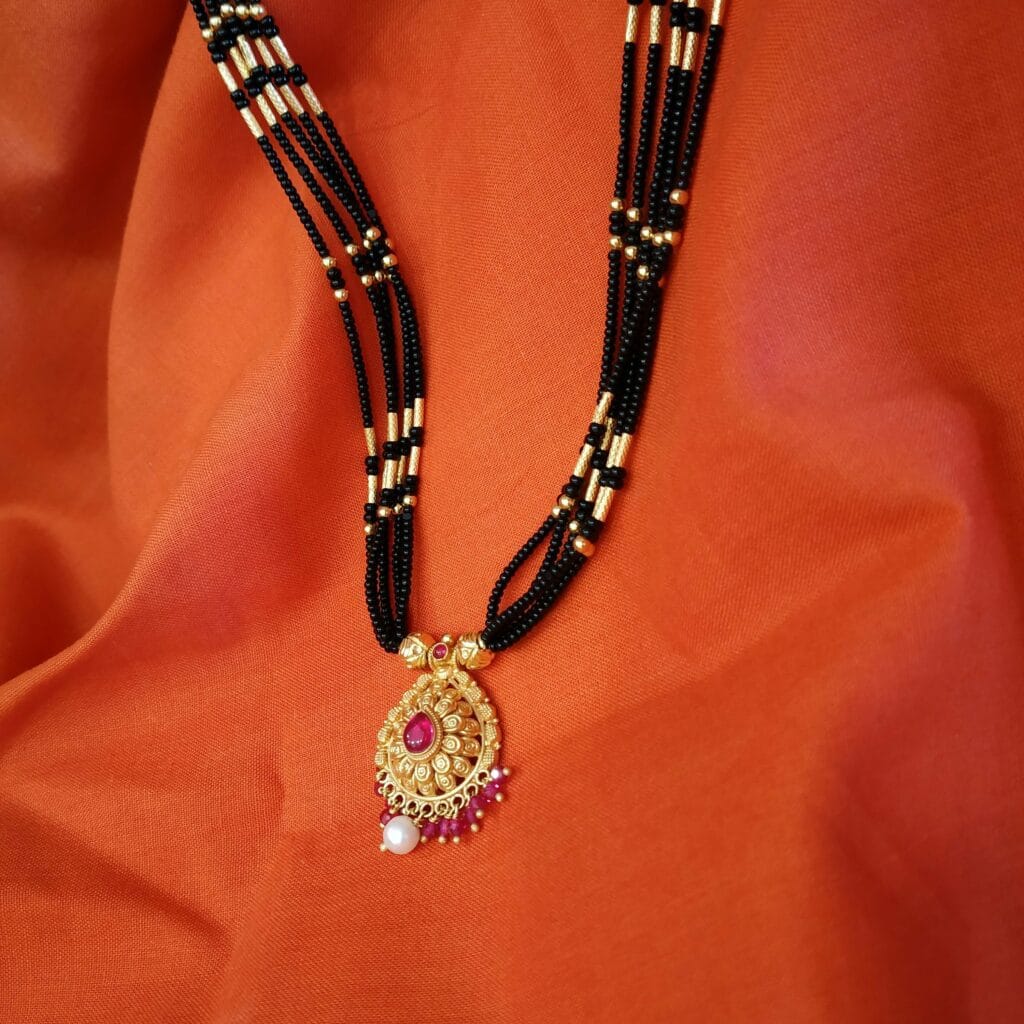 south indian black beads designs