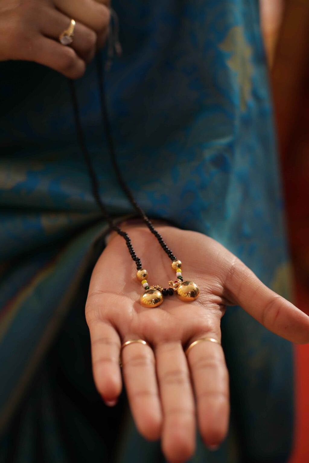 black beads mangalsutra